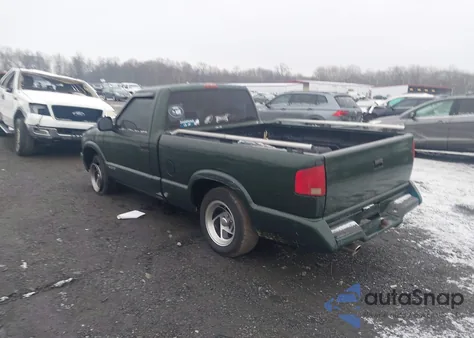 1996 Chevrolet S Truck S10 z USA, uszkodzony, nr VIN 1GCCS1445T8202042